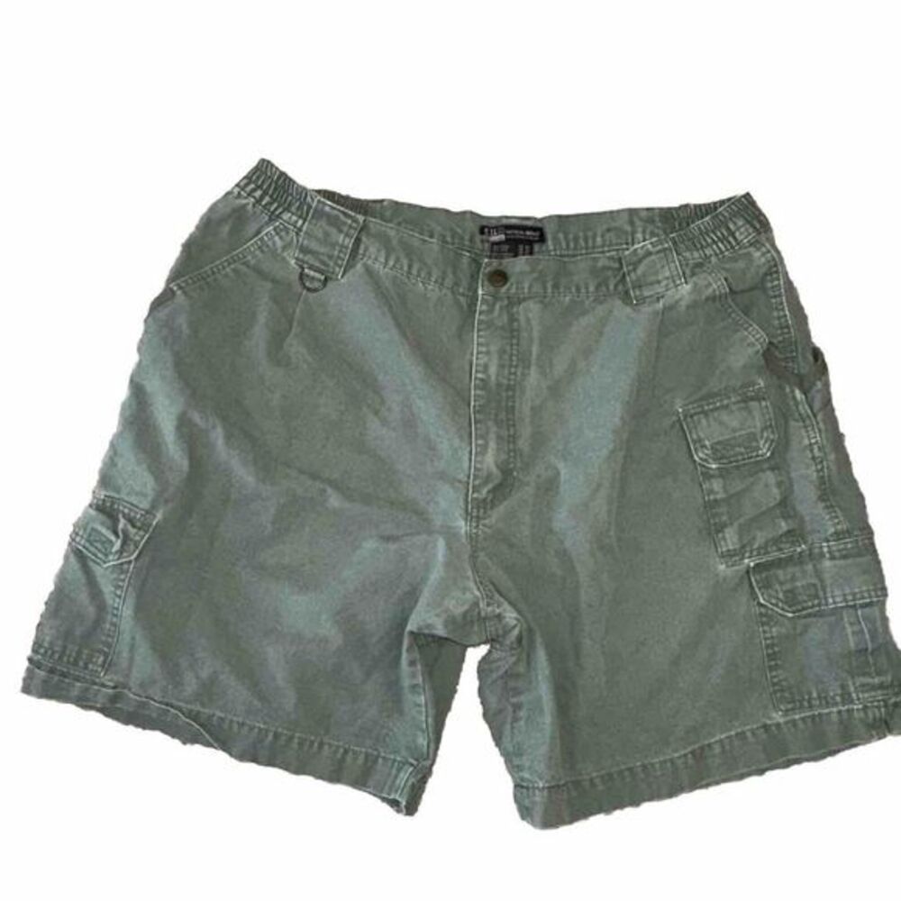 5.11 Tactical Multi pocket Cargo Shorts Style 73285 Men's Size 44 Green‎